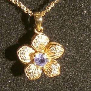 14  K gold necklace